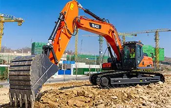 Excavatrice ACE370 à Vendre