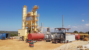 Centrale d'enrobage discontinue ACE BAP120 de 120t/h opérant en Tanzanie