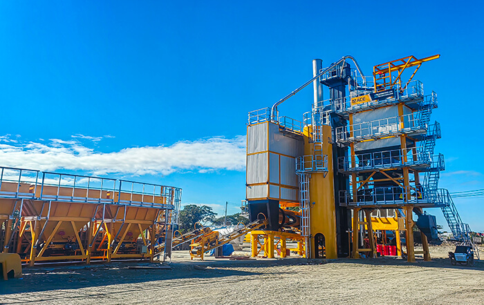Centrale d'enrobage discontinue ACE BAP80 de 80 t/h en opération aux Philippines
