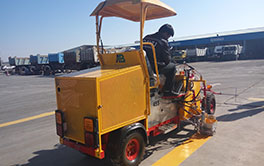 Machine de marquage routier thermoplastique