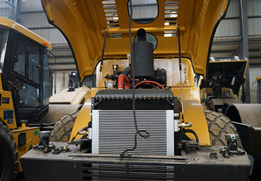 Rouleau vibrant à double tambour ACE avec moteur CUMMINS et entraînement entièrement hydraulique