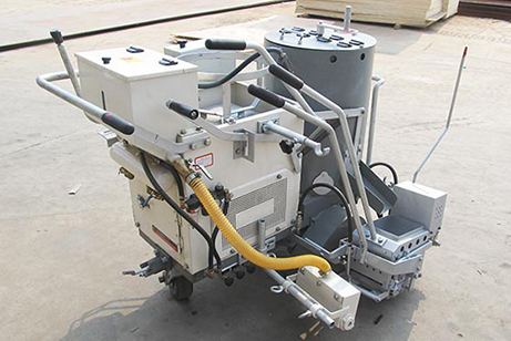 Machine Automotrice de Marquage Routier Thermoplastique Convexe