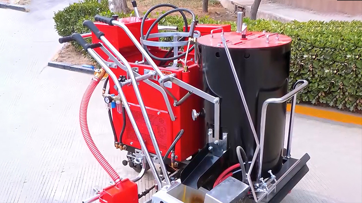 Devis de Machine de Marquage Routier Thermoplastique Automotrice à Nivelage